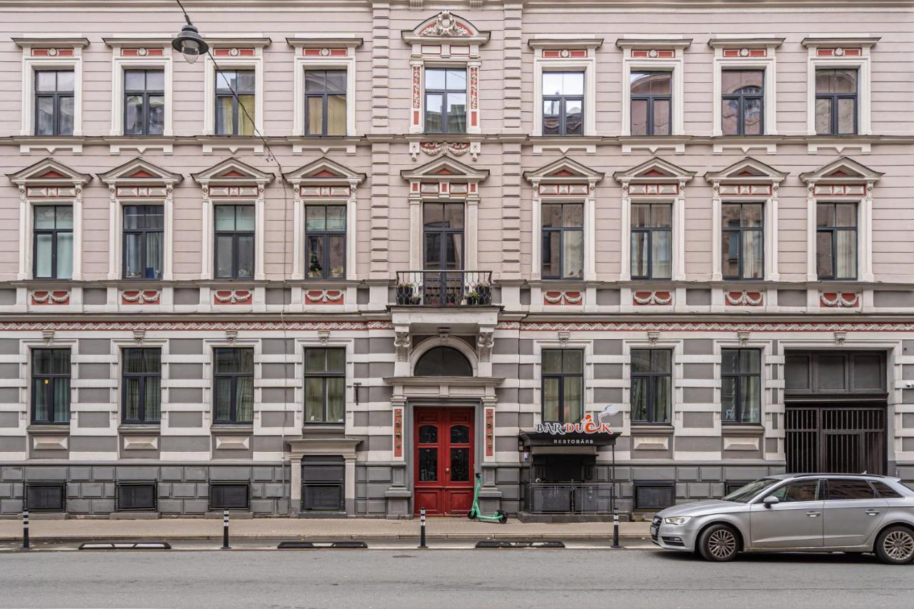 Trendy Top-Floor Stay In Heart Of Riga, Near Bars & Culture ภายนอก รูปภาพ