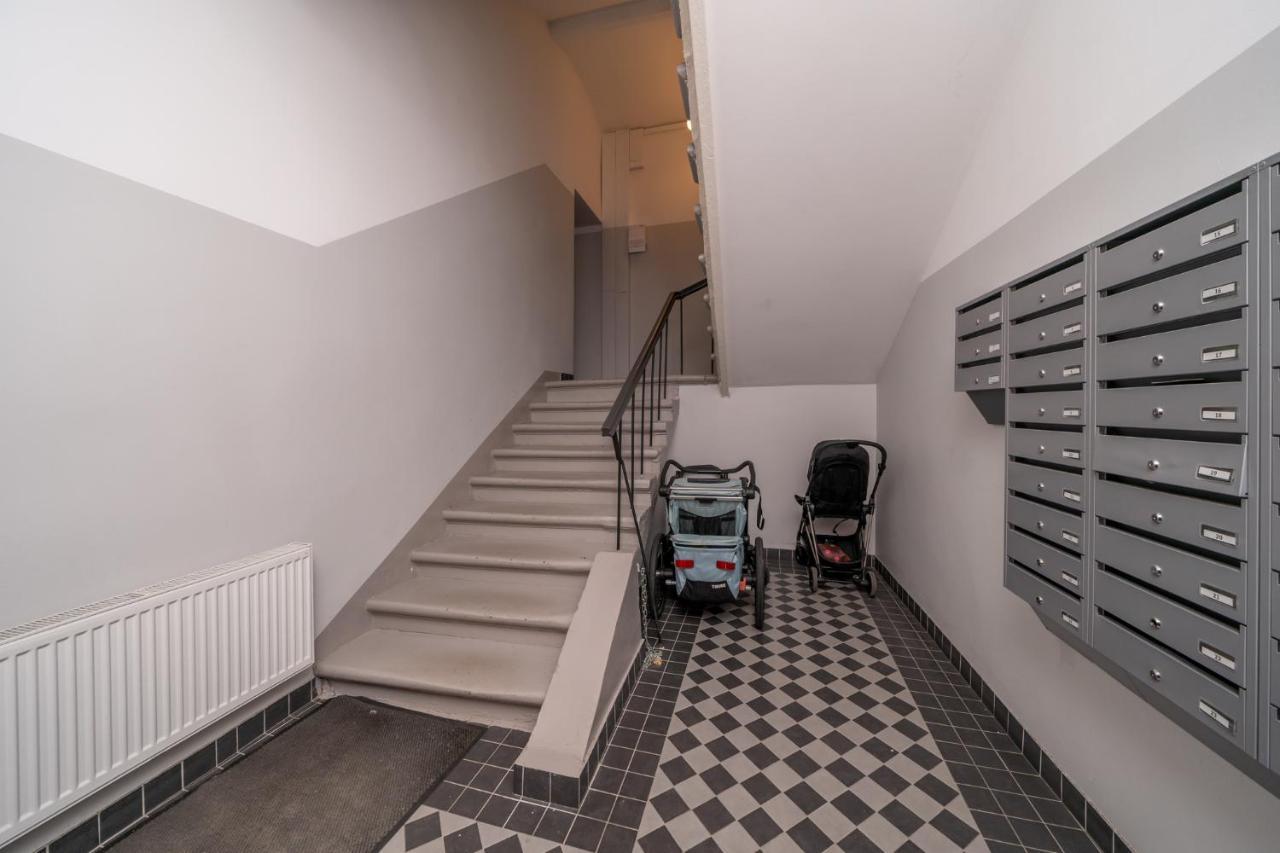 Trendy Top-Floor Stay In Heart Of Riga, Near Bars & Culture ภายนอก รูปภาพ
